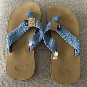 Boys vineyard vines flip flops
